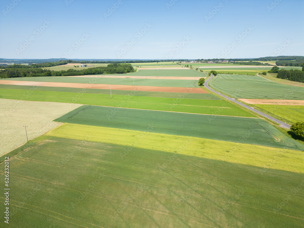 Verschiedene Felder in der Landwirtschaft
