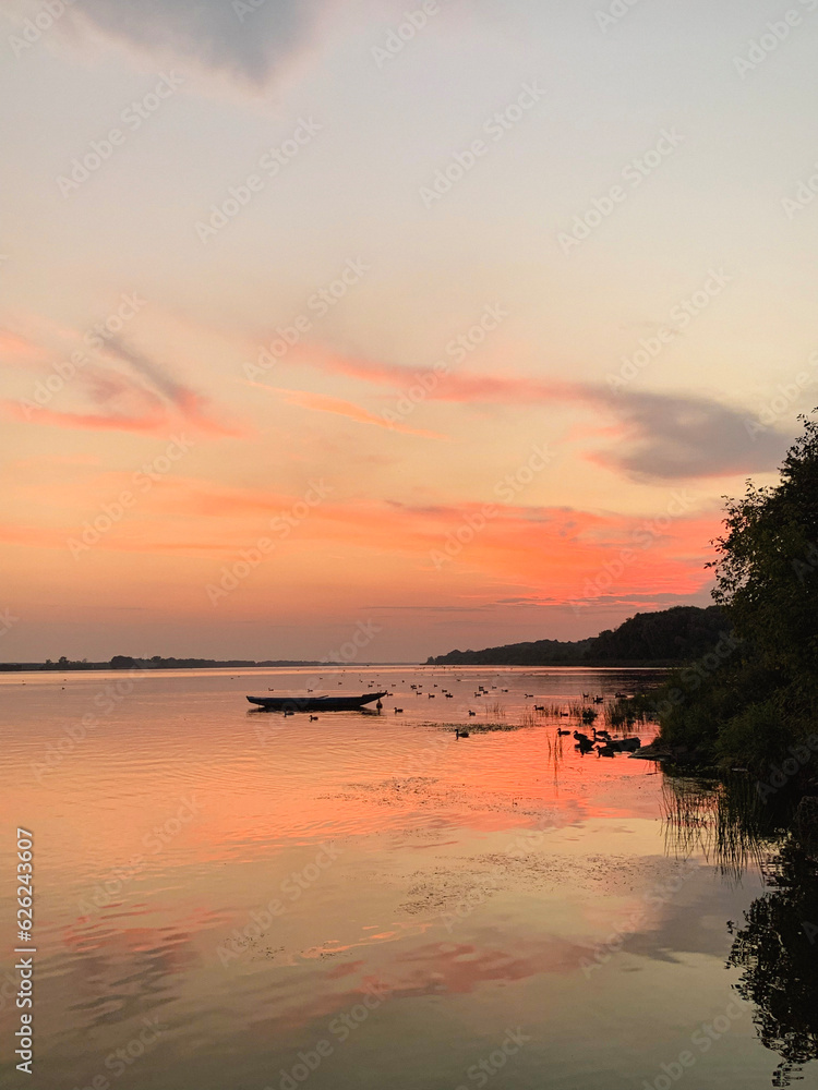 Fototapeta premium Beautiful Sunset on the Vistula river in Poland 