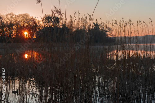 sunriseon the lake
