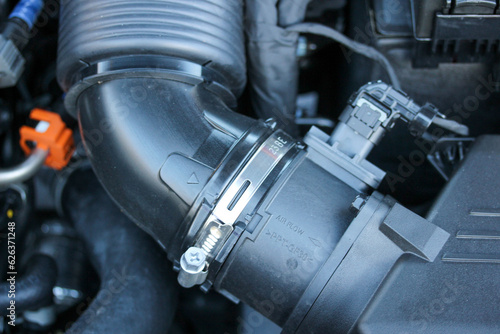 Air intake pipe of a modern gasoline engine