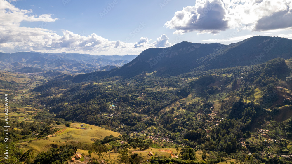 Naklejka premium Valley and mountains in São Bento do Sapucaí. Aerial view