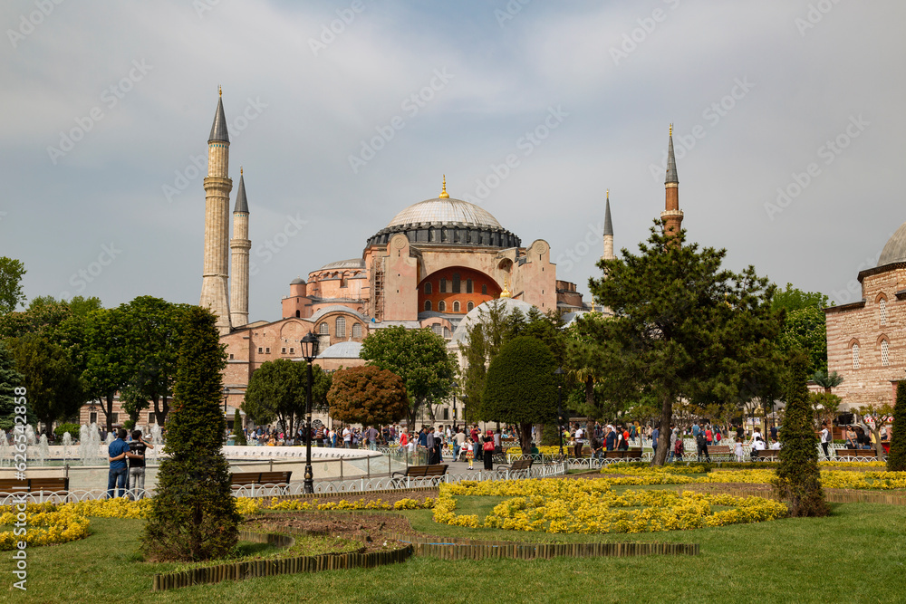 Istanbul, Sultanahmet square with views of the Hagia Sophia