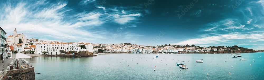 Fototapeta premium Cadaques, Province Of Girona, Catalonia, Spain Panoramic View Cityscape