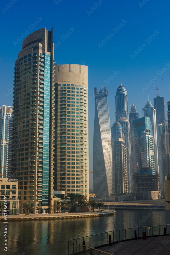 Obraz premium High rise buildings and streets in Dubai, UAE