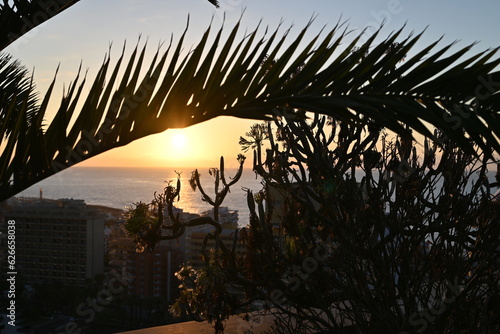 Sonnenuntergang mit Blick auf das Meer  in Teneriffa 