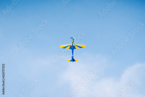 airplanes in the sky super tucano  esquadrão de fumaça