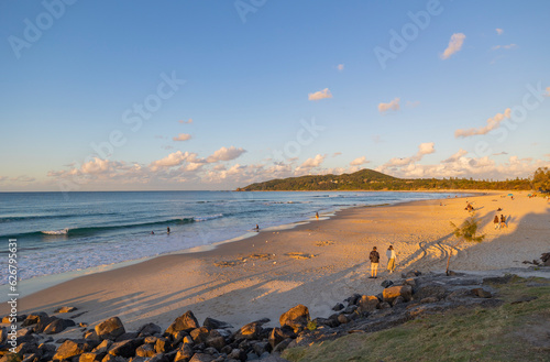 Billede på lærred Sunset view towards the lighthouse from Main Beach in Byron Bay, New South Wales