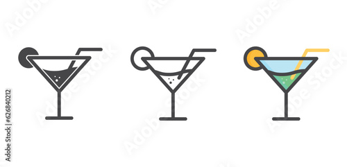 Minimalistic cocktail with tube and lemon icon set. Mojito cocktail icons. Alcohol drink vector icons.