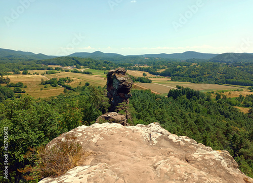 Ausblick von den Geiersteinen bei Lug im Pfälzerwald in der Verbandsgemeinde Hauenstein im Landkreis Südwestpfalz. Aussicht vom Premiumwanderweg Geiersteine-Tour. photo