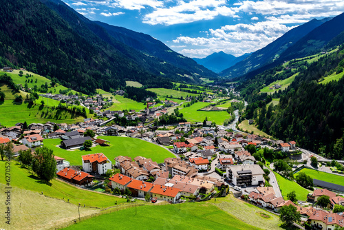 Blick ins Passeiertal bei Sankt Leonhard in Südtirol, Italien photo