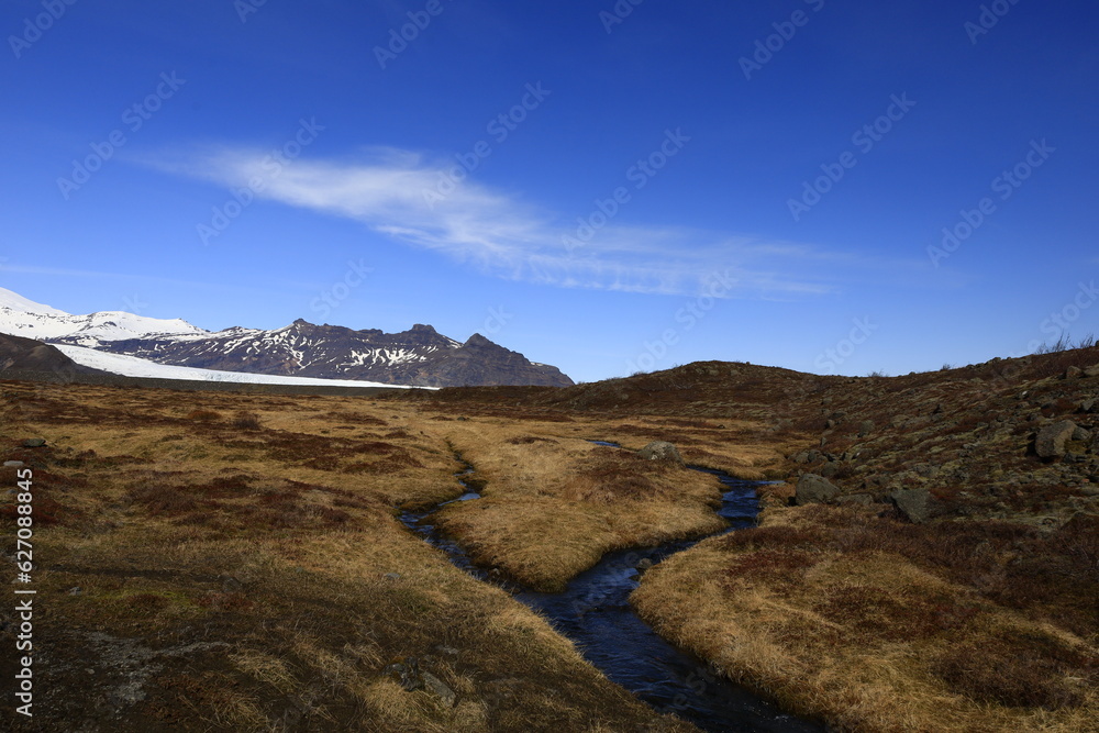Fototapeta premium Mountain view in Vatnajökull National Park in South Iceland