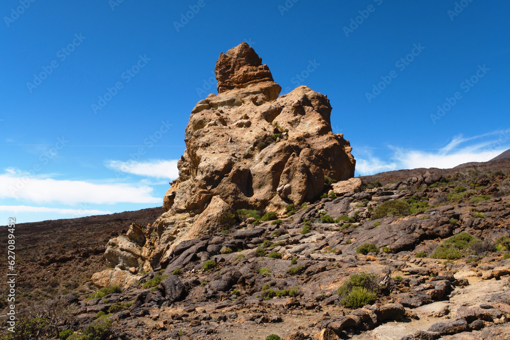 Fototapeta premium volcanic rocks of los Roques de Garcia in Parque Nacional del Teide on Tenerife island (Canary Islands, Spain)