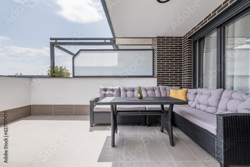Tableau sur toile solarium terrace of a house with wooden floors
