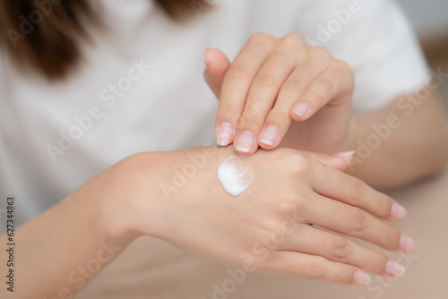 Принти на полотні spa and treatment skin hand, Woman applying organic moisturizing hand cream, han