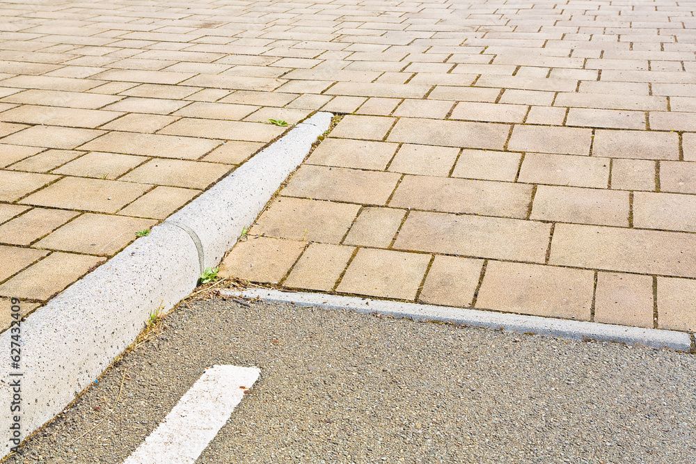 Inclimbing Ramp Flooring with inclined ramp in outdoors public space for overcom Stock ...