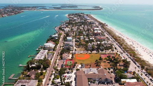 Florida Beaches. Beautiful seascape. St Pete Beach Florida. Ocean beach, Hotels and Resorts. Turquoise color of salt water. Gulf of Mexico. St Petersburg or Clearwater Florida. Summer vacation photo
