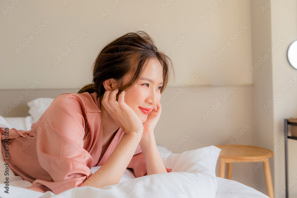 A beautiful Asian girl, bright, sleeping at night, waking up in the morning, doing activities on the bed portrait Asian woman in the bedroom and bathroom activities A beautiful Asian girl, bright, sleeping at night, waking up in the morning, doing activities on the bed portrait Asian woman in the bedroom and bathroom activities