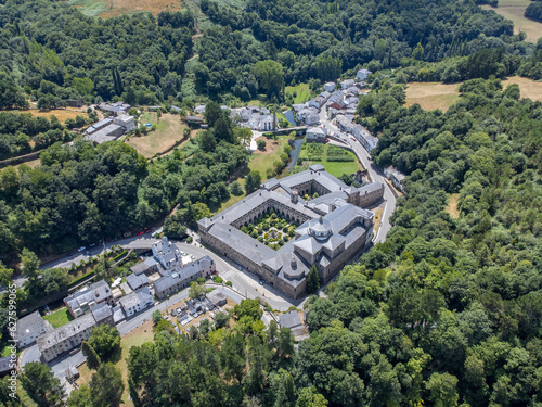Obraz na płótnie Aerial View of the Monastery of Samos in the Spanish region of Galicia early morning w salonie