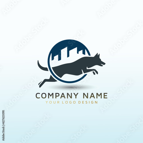 logo for city dog trainer