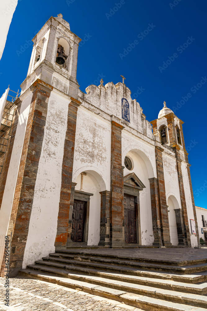 Kościół Santa Maria da Lagoa w Monsaraz w Portugalii