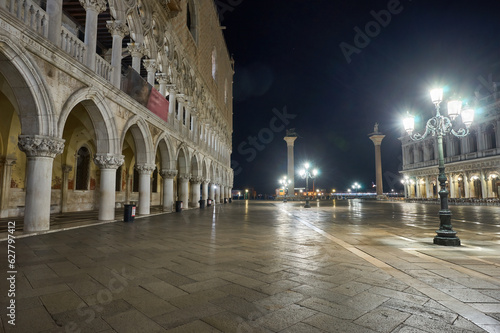 San Marco square in Venice, at the night time © Ryzhkov Oleksandr