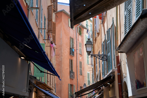 Obraz na płótnie Narrow street with a lantern in the old town in Nice France w salonie