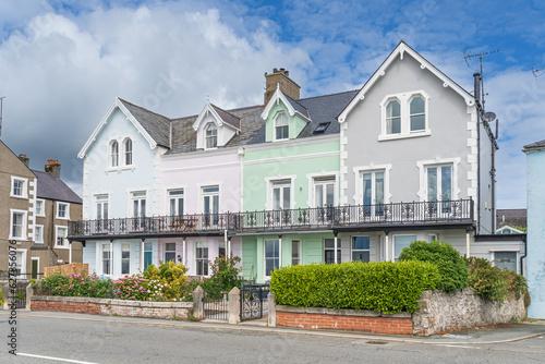 Fototapeta Naklejka Na Ścianę i Meble -  Colorful houses in Beaumaris Anglesey