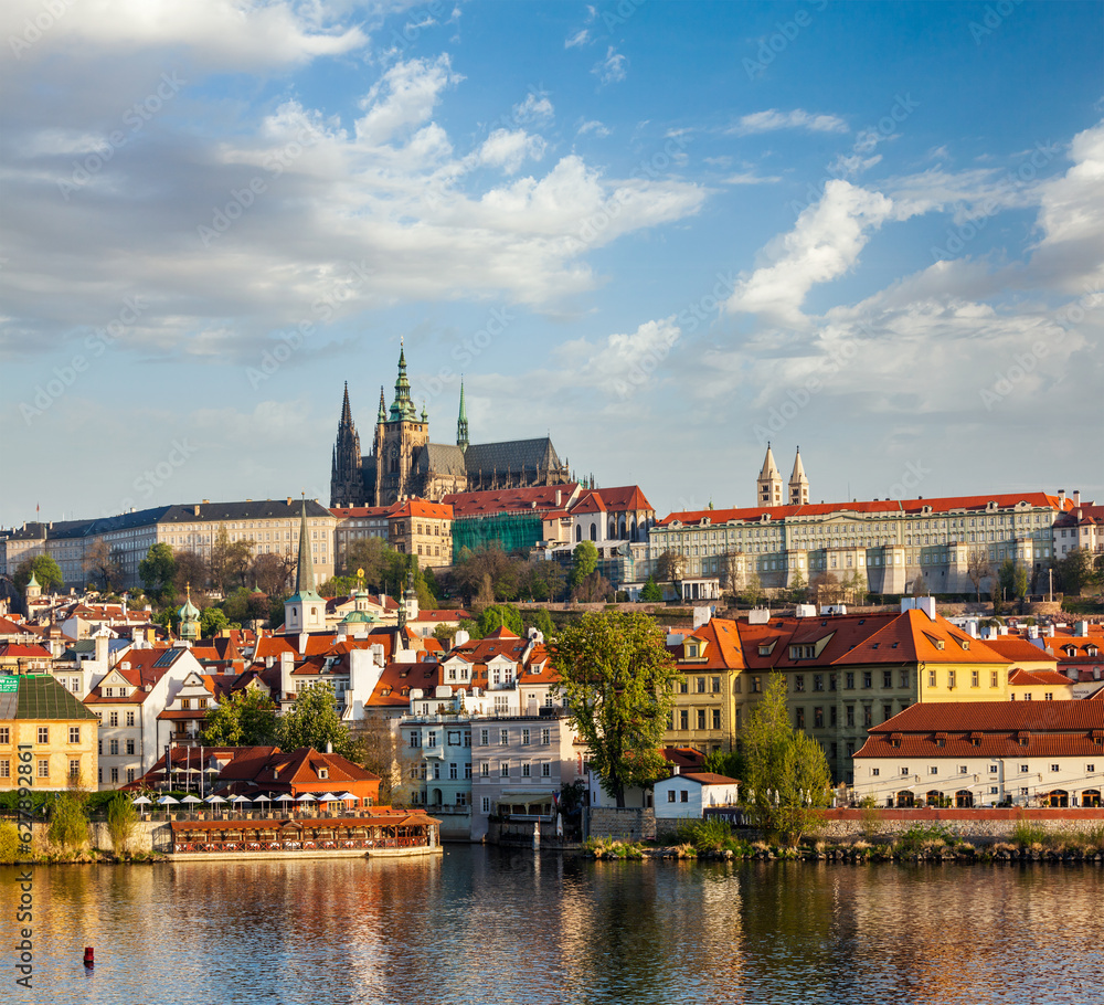 Fototapeta premium View of Mala Strana and Prague castle over Vltava river