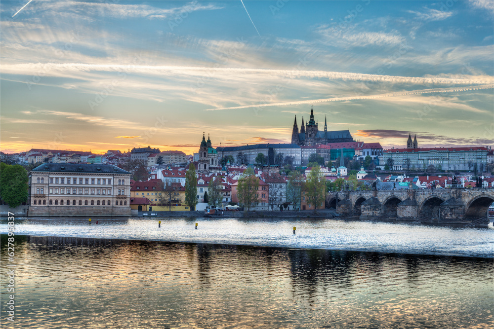 Obraz premium HDR image of view of Charles bridge over Vltava river and Gradchany (Prague Castle) and St. Vitus Cathedral