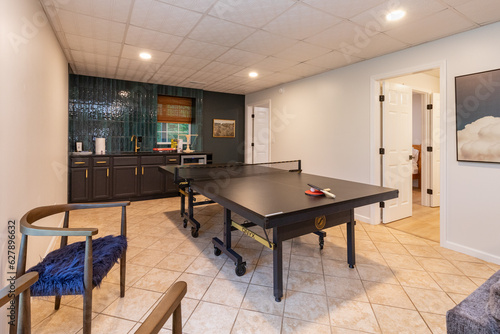 ping pong table game room wet bar
