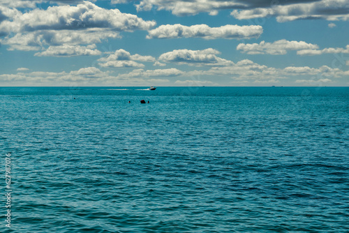 boat in the ocean © pilotrs