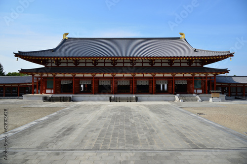 Wallpaper Mural 薬師寺大講堂 Torontodigital.ca