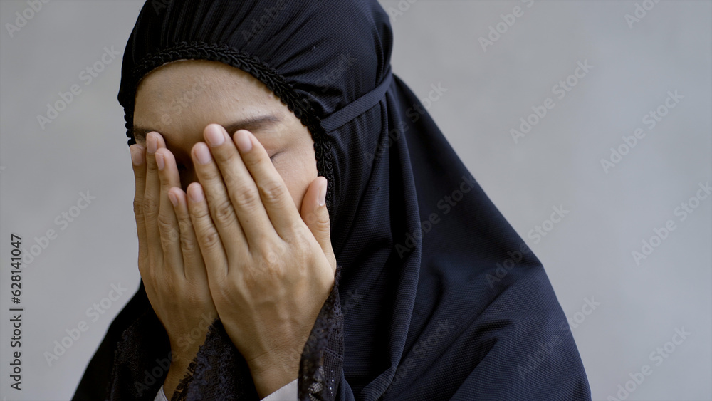 A captivating visuals portraying the unwavering devotion, aspirations, and interconnectedness of Asian Muslim through Surah Al-Fatiha and sajdah the beauty of prayer and the powerful unity A captivating visuals portraying the unwavering devotion, aspirations, and interconnectedness of Asian Muslim through Surah Al-Fatiha and sajdah the beauty of prayer and the powerful unity