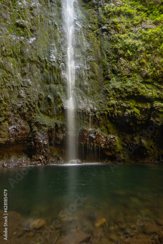 Fototapeta Naklejka Na Ścianę i Meble -  Waterfalls in the deep rain forests of Madeira