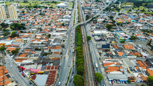 Visão aérea do viaduto central da cidade de Suzano em São Paulo captada do alto por um drone.  photo