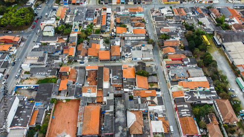 Visão aérea de um bairro residencial na cidade de Mogi das Cruzes em São Paulo 