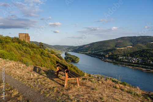 Wallpaper Mural Aussichtspunkt am Nollig bei Lorch Torontodigital.ca