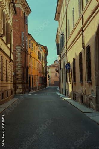 Fototapeta Naklejka Na Ścianę i Meble -  A street in the center of Piacenza.