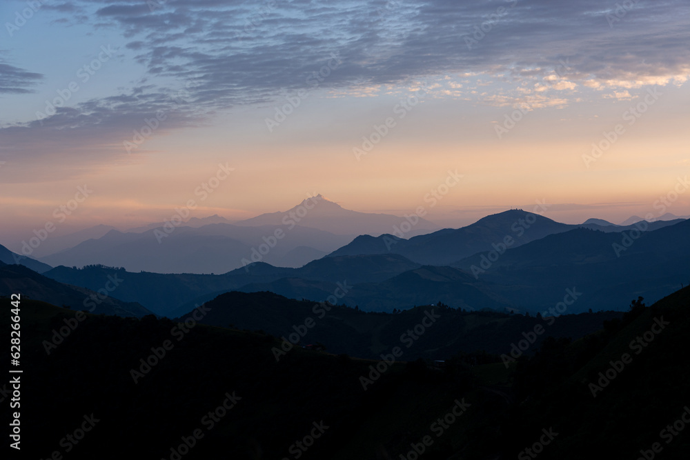 Obraz premium sunrise in the mountains