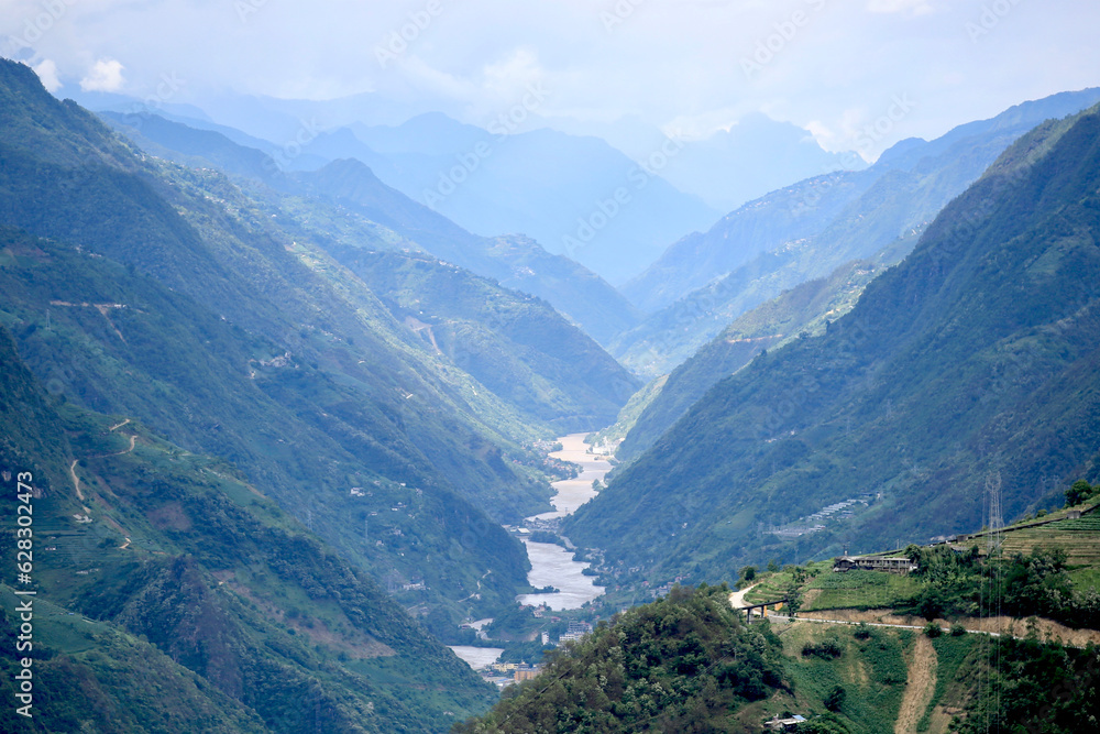 Viewing the Nu River from the High Mountains Viewing the Nu River from the High Mountains