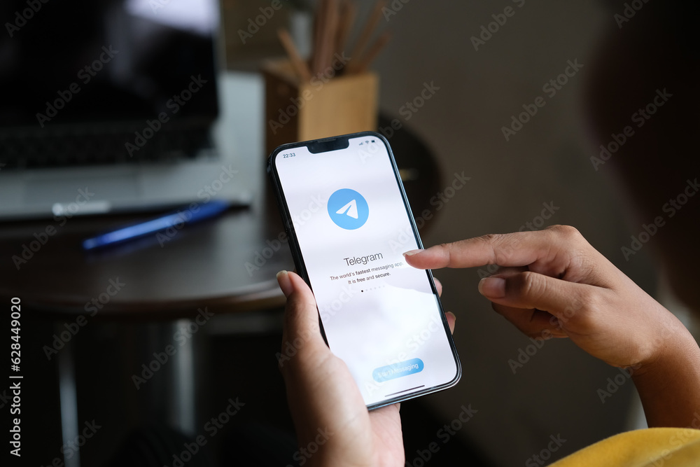 APPLICATION TELEGRAM APPLE STORE visual data 6