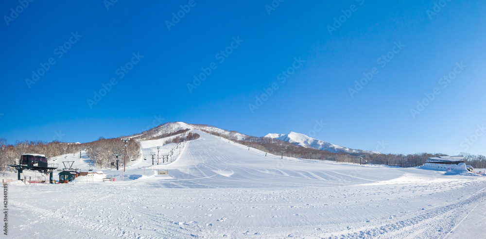 Quiet ski resort at early morning on a clear day (Niseko Moiwa, Hokkaido, Japan)