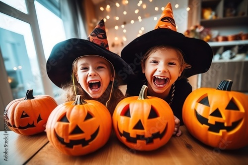Fotografia Happy kids on Halloween