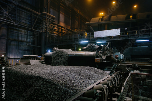 Tableau sur toile Industrial production line of Iron ore pellets in metallurgical factory