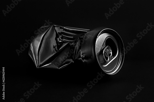 Slika na platnu Aluminum crushed can for beverage