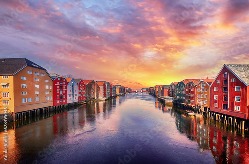 Tela Colorful houses over water in Trondheim city - Norway