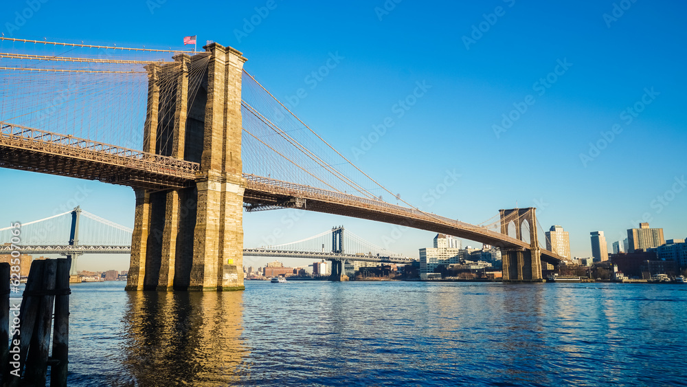 Obraz premium Brooklyn and Manhattan bridges