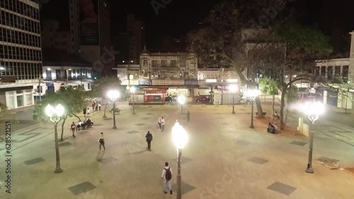 Aérea drone noturna na praça do Largo do Rosário mostrando a cidade de Campinas (SP) iluminada durante a noite photo