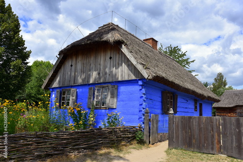 Obraz na płótnie Skansen, stare domy, wieś, chałupy w Sierpcu w salonie