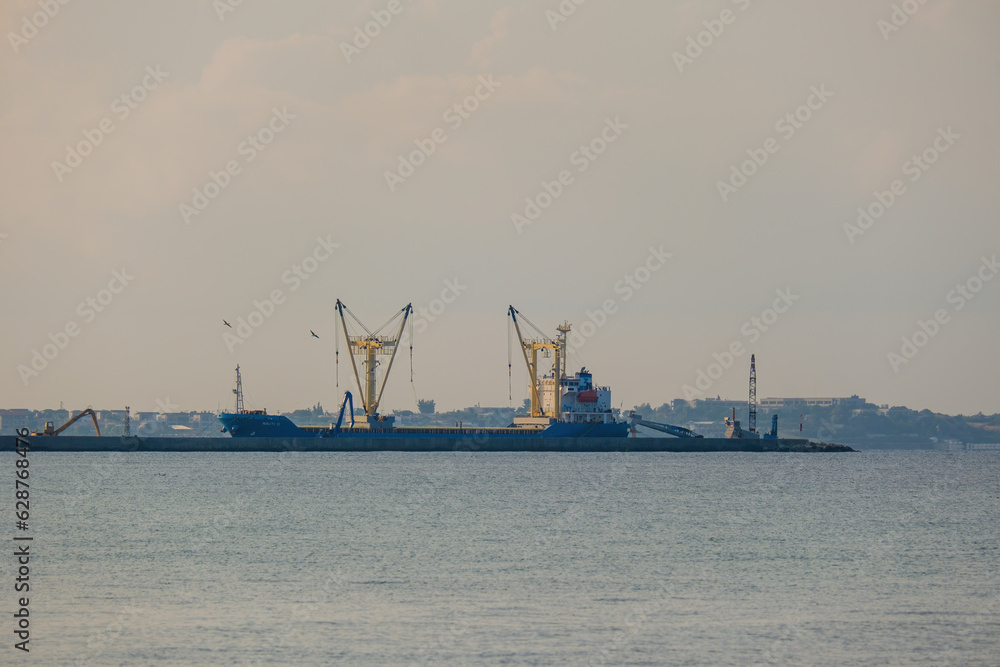 Harbor sea port terminal for ships